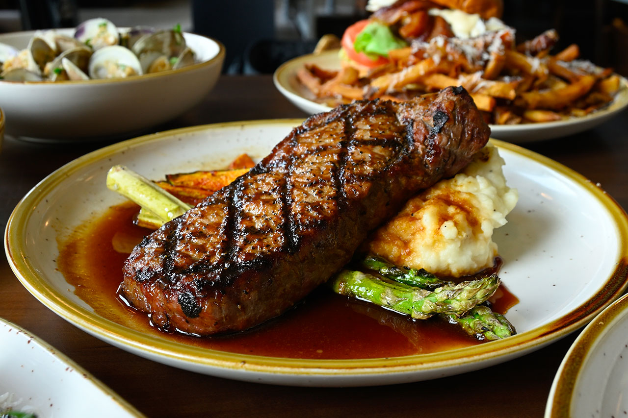 Explorar la gastronomía de Nueva York: las mejores opciones de entrega y para llevar
